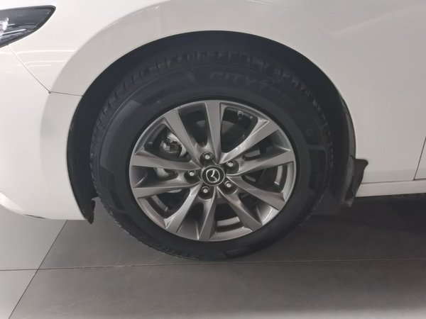 Mazda Mazda 3 Axela 2020, 66200 км, за 9880 USD - фото 8