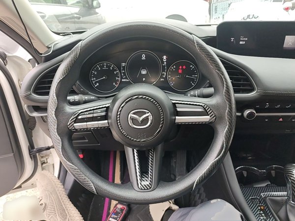 Mazda Mazda 3 Axela 2020, 86800 км, за 9880 USD - фото 14