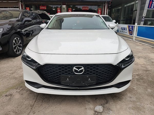 Mazda Mazda 3 Axela 2020, 86800 км, за 9880 USD