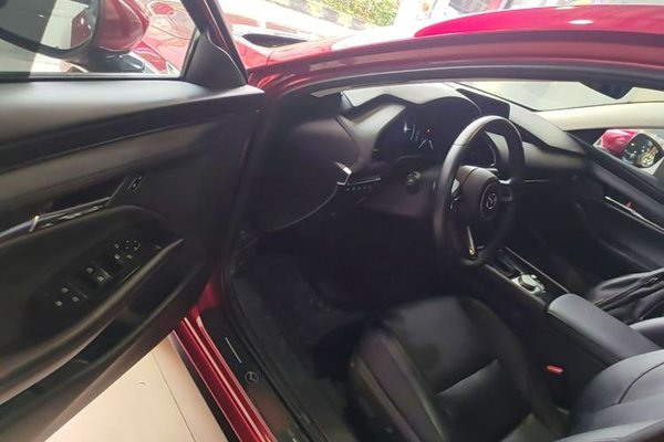 Mazda Mazda 3 Axela 2020, 21900 км, за 12963 USD - фото 19