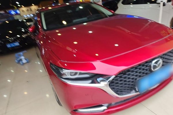 Mazda Mazda 3 Axela 2020, 21900 км, за 12963 USD