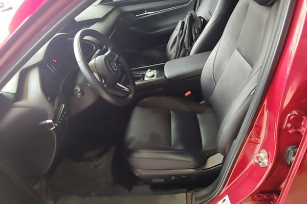 Mazda Mazda 3 Axela 2020, 21900 км, за 12963 USD - фото 18