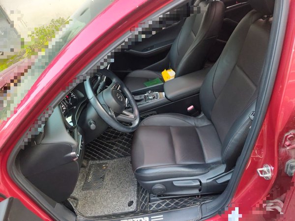 Mazda Mazda 3 Axela 2020, 27799 км, за 10346 USD - фото 12