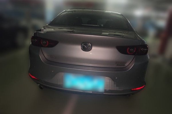 Mazda Mazda 3 Axela 2020, 114300 км, за 8854 USD