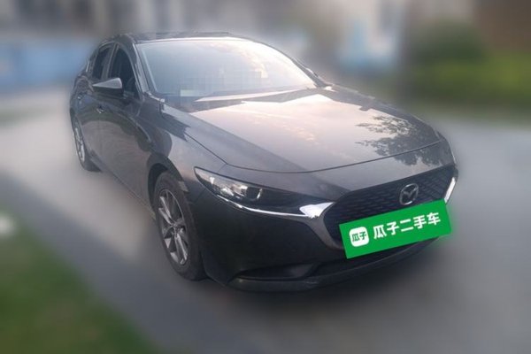 Mazda Mazda 3 Axela 2021, 41300 км, за 8835 USD