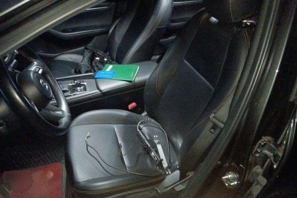 Mazda Mazda 3 Axela 2021, 41300 км, за 8835 USD - фото 16