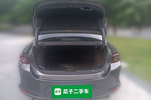 Mazda Mazda 3 Axela 2021, 41300 км, за 8835 USD - фото 20