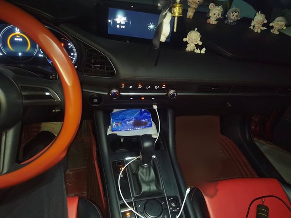 Mazda 3 Axela 2021, 58800 км, за 10730 USD