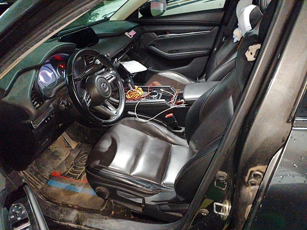 Mazda Mazda 3 Axela 2021, 125399 км, за 8835 USD - фото 16