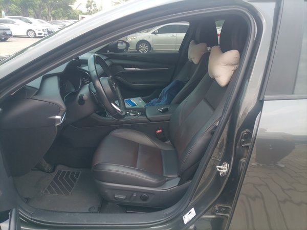 Mazda Mazda 3 Axela 2021, 67400 км, за 11547 USD - фото 13