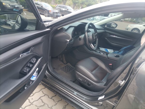 Mazda Mazda 3 Axela 2021, 67400 км, за 11547 USD - фото 17