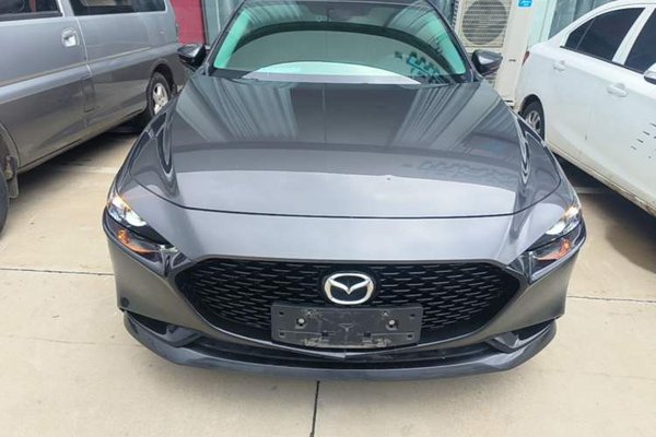 Mazda Mazda 3 Axela 2021, 86400 км, за 11144 USD