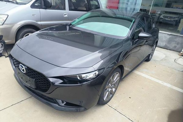 Mazda Mazda 3 Axela · 2021 год
