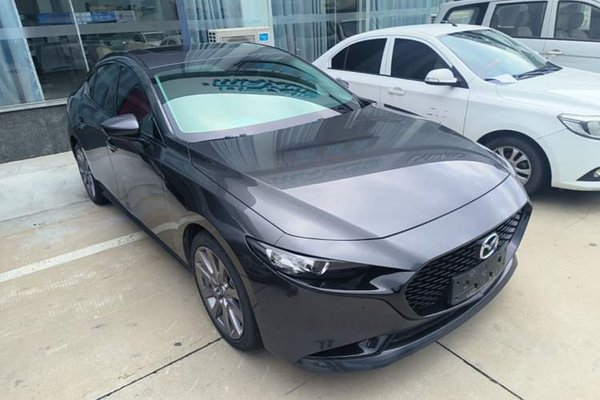 Mazda Mazda 3 Axela 2021, 86400 км, за 11144 USD