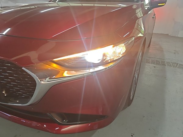 Mazda Mazda 3 Axela 2021, 80399 км, за 11557 USD - фото 9
