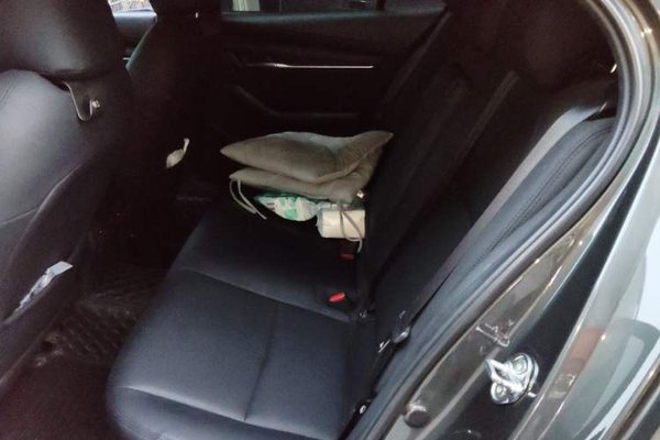 Mazda Mazda 3 Axela 2021, 91000 км, за 8526 USD - фото 17