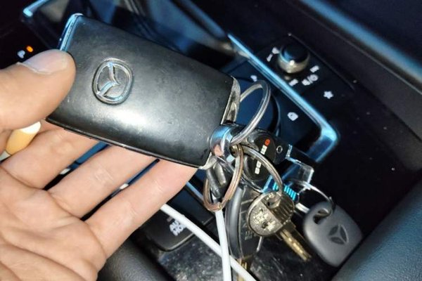 Mazda Mazda 3 Axela 2021, 91000 км, за 8526 USD - фото 20