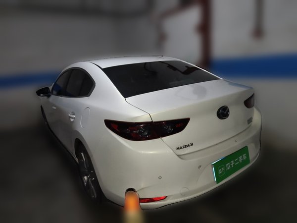 Mazda Mazda 3 Axela 2021, 30200 км, за 10562 USD