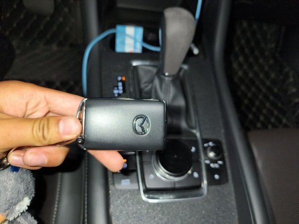 Mazda Mazda 3 Axela 2021, 30200 км, за 10562 USD - фото 9