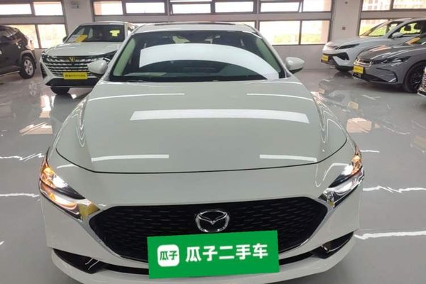 Mazda Mazda 3 Axela 2021, 33200 км, за 11952 USD