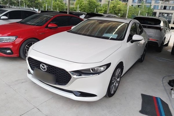 Mazda Mazda 3 Axela · 2021 год