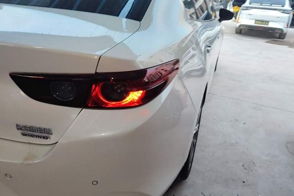 Mazda Mazda 3 Axela 2021, 45300 км, за 11794 USD - фото 7