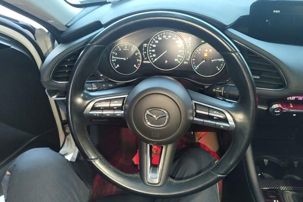Mazda Mazda 3 Axela 2021, 45300 км, за 11794 USD - фото 14