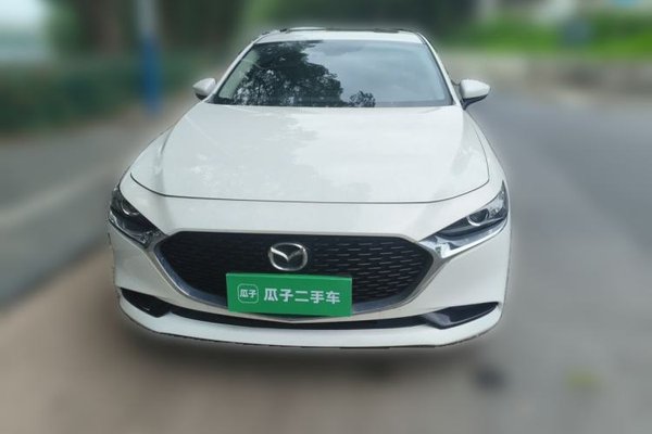 Mazda Mazda 3 Axela 2021, 47100 км, за 11372 USD