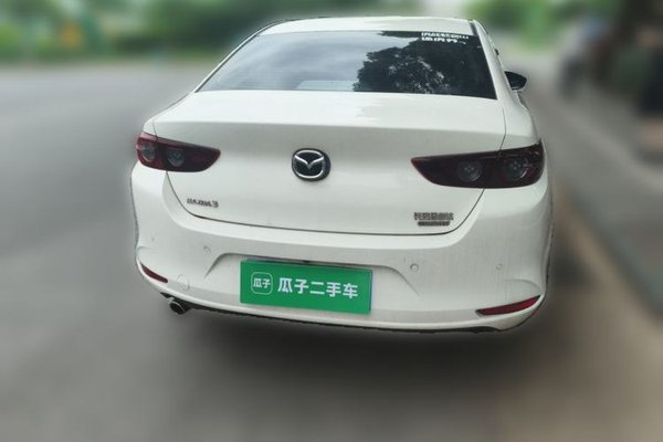 Mazda Mazda 3 Axela 2021, 47100 км, за 11372 USD