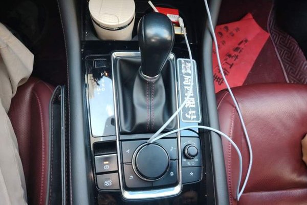 Mazda Mazda 3 Axela 2022, 88800 км, за 12234 USD - фото 11