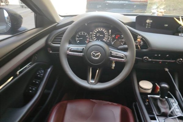 Mazda Mazda 3 Axela 2022, 88800 км, за 12234 USD - фото 7