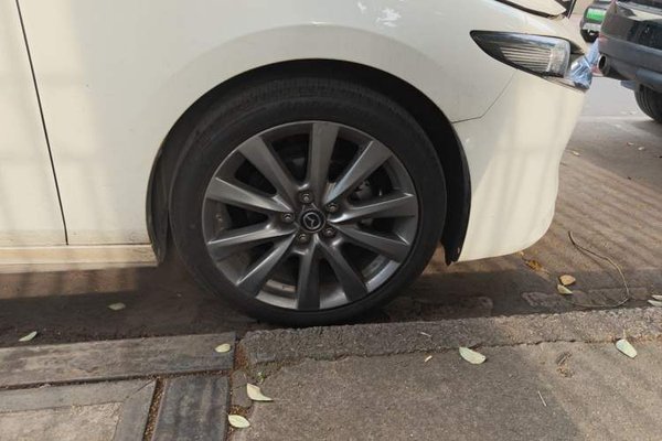 Mazda Mazda 3 Axela 2022, 80900 км, за 14316 USD - фото 8