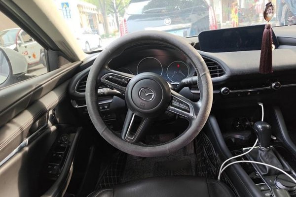 Mazda Mazda 3 Axela 2022, 80900 км, за 14316 USD - фото 9