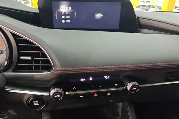 Mazda Mazda 3 Axela 2022, 9900 км, за 14274 USD - фото 7