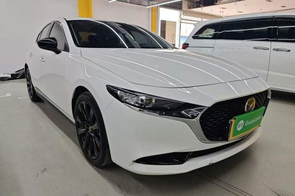 Mazda Mazda 3 Axela 2022, 9900 км, за 14274 USD - фото 16