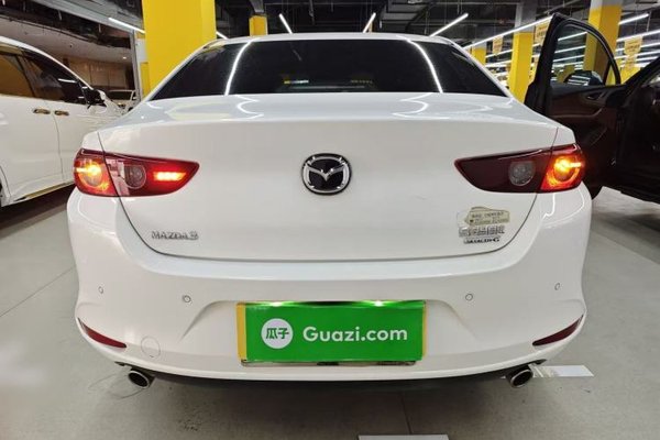 Mazda Mazda 3 Axela 2022, 9900 км, за 14274 USD - фото 18