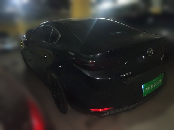 Mazda Mazda 3 Axela 2023, 30099 км, за 12882 USD