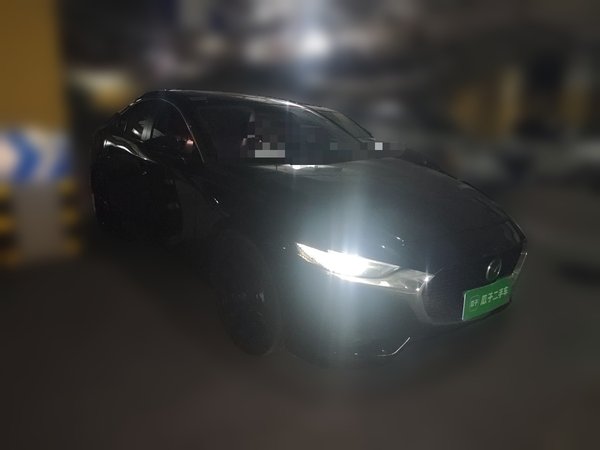 Mazda Mazda 3 Axela 2023, 30099 км, за 12882 USD
