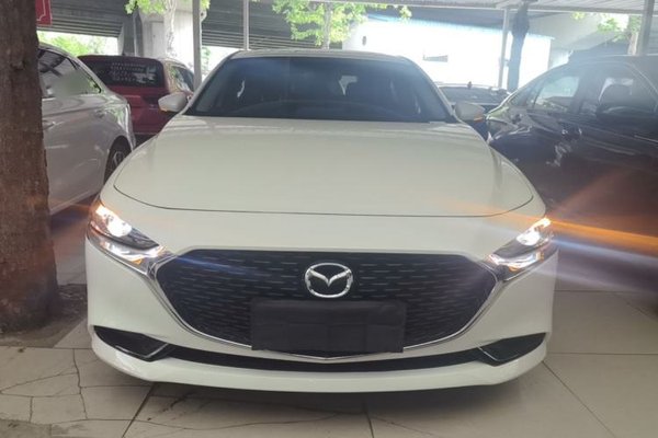 Mazda Mazda 3 Axela 2023, 13000 км, за 13367 USD