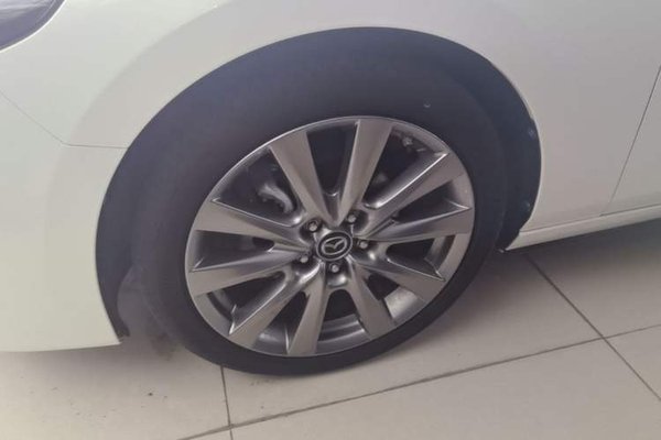 Mazda Mazda 3 Axela 2023, 13000 км, за 13367 USD - фото 8