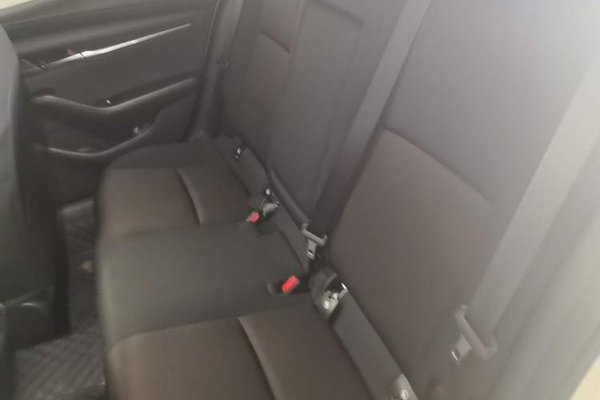 Mazda Mazda 3 Axela 2023, 13000 км, за 13367 USD - фото 20