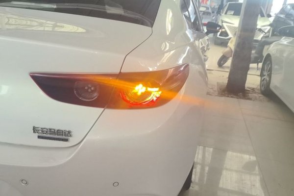 Mazda Mazda 3 Axela 2023, 13000 км, за 13367 USD - фото 7