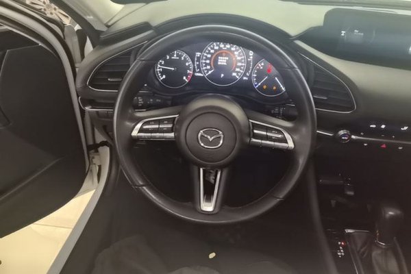 Mazda Mazda 3 Axela 2023, 13000 км, за 13367 USD - фото 14