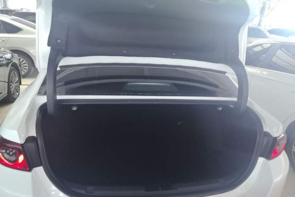 Mazda Mazda 3 Axela 2023, 13000 км, за 13367 USD - фото 22