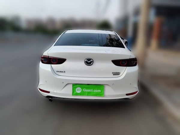 Mazda Mazda 3 Axela 2023, 14200 км, за 13596 USD