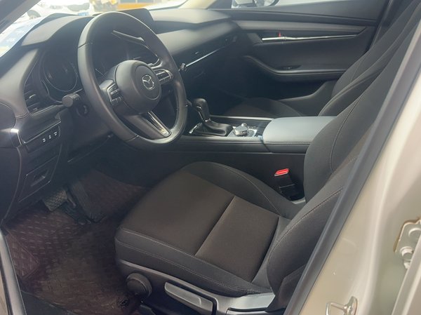 Mazda Mazda 3 Axela 2023, 18400 км, за 14048 USD - фото 12