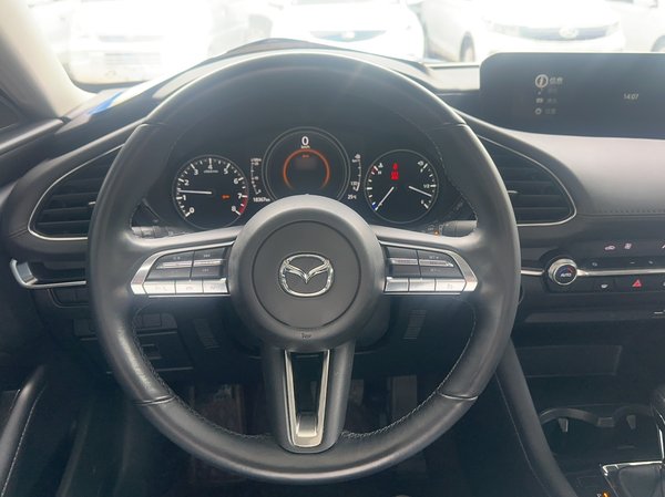 Mazda Mazda 3 Axela 2023, 18400 км, за 14048 USD - фото 7