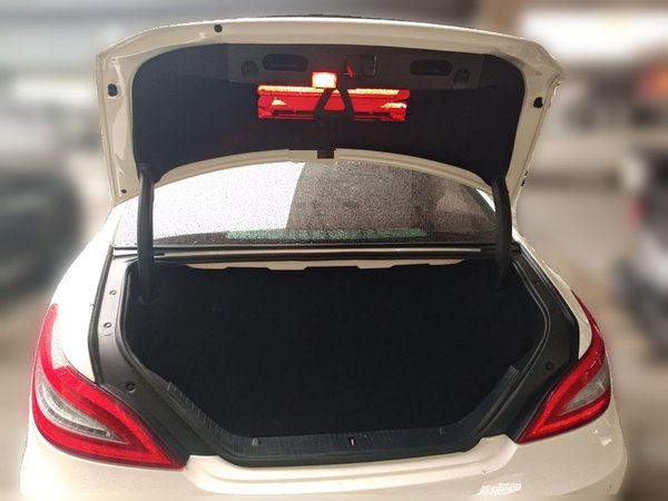 Mercedes-Benz CLS 2012, 146300 км, за 13618 USD - фото 20