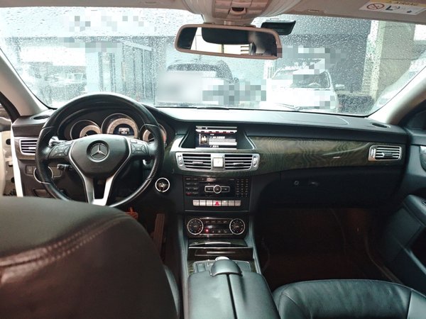 Mercedes-Benz CLS 2012, 146300 км, за 13618 USD - фото 10