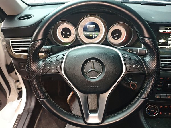 Mercedes-Benz CLS 2012, 146300 км, за 13618 USD - фото 11